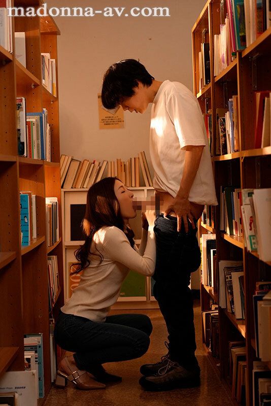 【jur00163】夜間学校に通う‘ 人妻 ’同級生と時を忘れて求め合った青春やり直し性交ー。 今井栞菜 / マドンナ