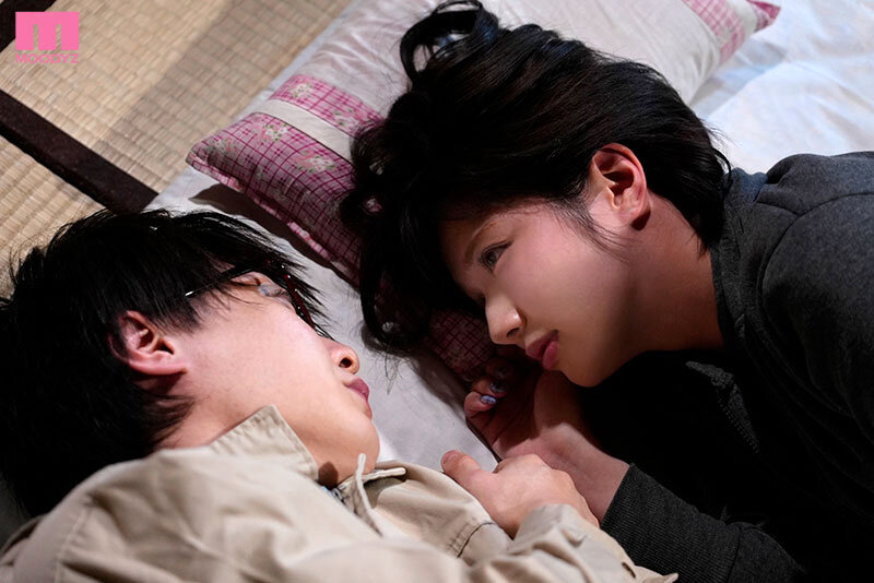 【midv00824】いつも強気で男勝りなガテン系女上司の汗ばむ無防備おっぱいとふいに見せる寂しげな素顔に発情した僕は、欲望むき出し暴走ピストン 貪るようにハメ狂い中出ししまくって… 石原希望 / ムーディーズ