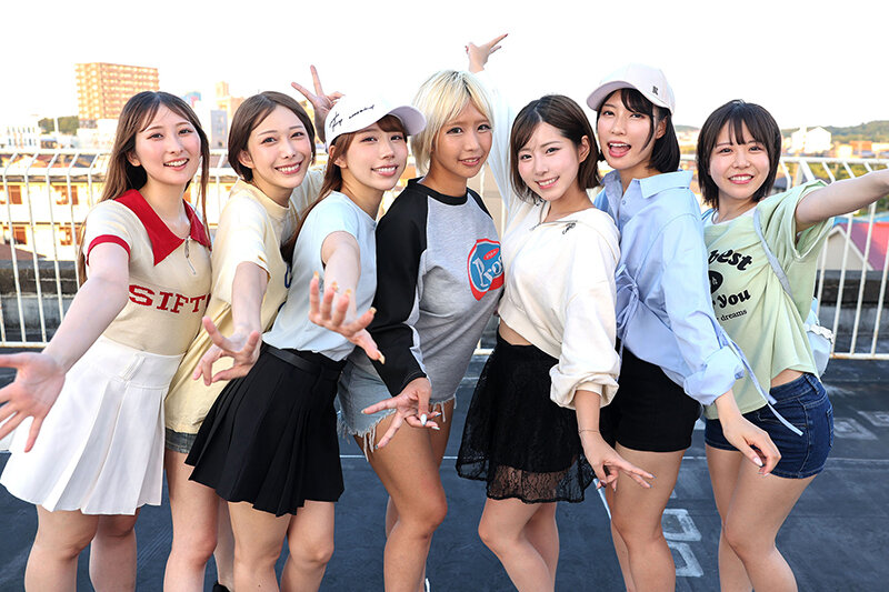 【savr00948】女子友7人がいる人生 女神が死に際にくれた超奇跡!!転移した先はオンナだらけの神生活!?過去最大級に人生を謳歌するハーレムで絶倫な世界線 / KMPVR-彩-